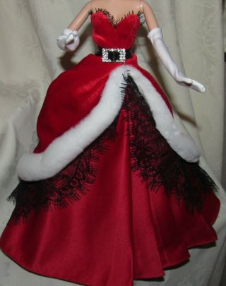 Barbie Model Muse 2007 Holiday Red White Santa Gown Fashion For Doll