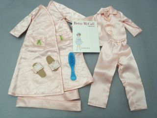 1997 Betsy Mccall Sleepy Time Pink Satin Quilted Robe Matching Pajamas Slippers