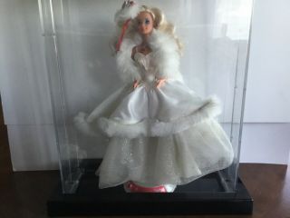 Mattel Barbie Doll " Happy Holiday " Special Edition 1989 Christmas White Dress