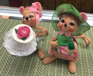 Annalee Doll 6 " Green Thumb Mouse & Birthday Cake Mouse