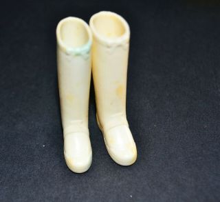 With " Bows " Engraved Vintage Barbie Japanese Exclusive White Soft Squishy Boots