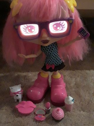 Spin Master Chatsters Gabby Interactive Doll With Dog And Accessories Lights Up