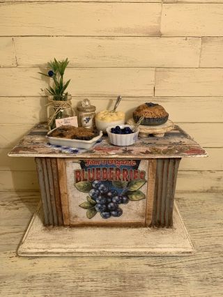 Shabby Chic Rustic Blueberry Dessert Miniature Island Dollhouse Furniture