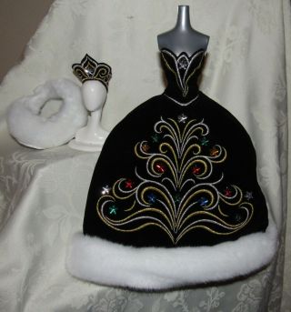 Barbie 2006 Bob Mackie Holiday Gown Dress Black Gold Stars Stole Crown 4 Doll