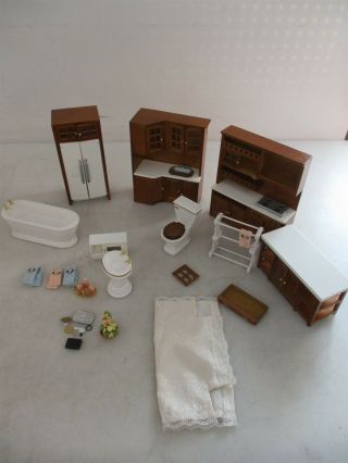 Assorted Dollhouse Miniatures Refrigerator Cabinet Tub Toilet,