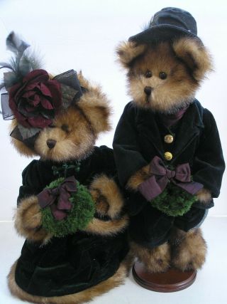 Christmas Bearington Bears Charles & Emily