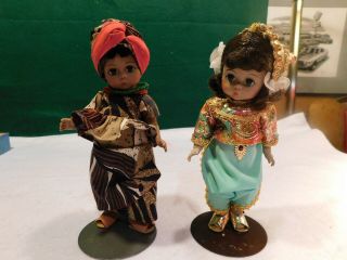 Vintage Madame Alexander Miniature Showcase Doll W/box.  Thailand & Africa