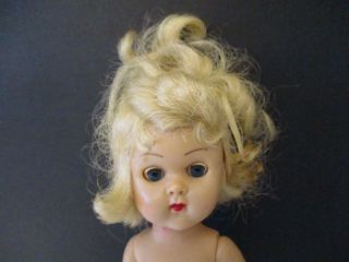 Vintage 50 ' s Vogue Ginny Doll walker Blonde Hair with bonnet and dress 8 
