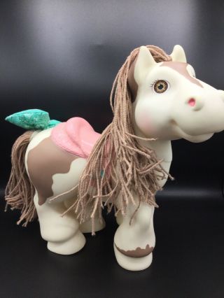 1992 Cabbage Patch Crimp N Curl Horse - White With Brown Spots Pink Saddle Euc