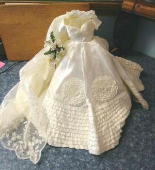 Jackie Kennedy Franklin 16 " Porcelain Heirloom Wedding Dress