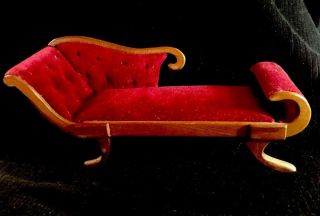 Sonia Messer Velvet Tufted Chaise Lounge Sofa Fainting Couch Burgundy Dollhouse
