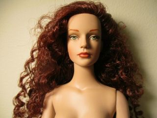 Tonner Sydney Doll - Nude - Long Auburn Curly Hair - See Descr
