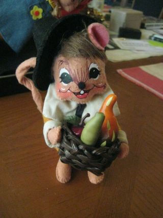 2013 Annalee Pilgrim Gord Basket Mouse 5 "
