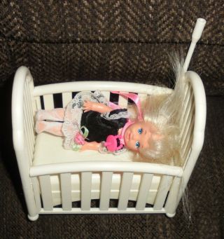 Mattel 1994 Kelly Doll Baby Sister Of Barbie Crib