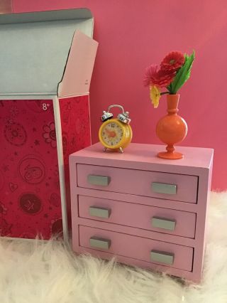 AMERICAN GIRL DOLL BOUQUET NIGHTSTAND - No Stickers Or Postcards 2