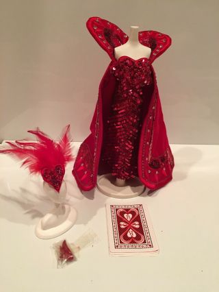 1994 Queen Of Hearts Bob Mackie Barbie Red Sequins Velvet Cape