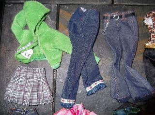 BARBIE DOLL SIZE - 38pc SPINMASTER LIV CLOTHES,  SHOES & ACCESSORIES 2
