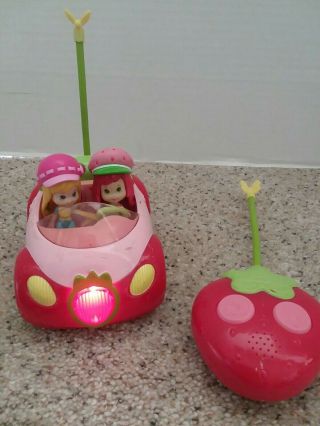 Strawberry Shortcake Remote Control Car With Dolls