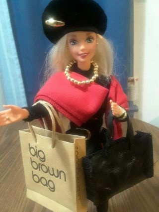 Barbie (no Package) Donna Karan Big Brown Bag 1995 With Stand