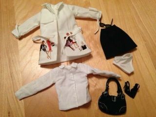 Silkstone Barbie Trenchsetter Outfit Euc