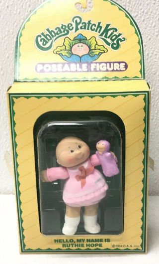Cabbage Patch Poseable Figure - 1st Edition - Ruthie Hope - Birthday 1/18/1984