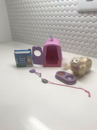 Barbie Kitty Fun Marshmallow White Cat Drinks Pees With Carrier And Accessories