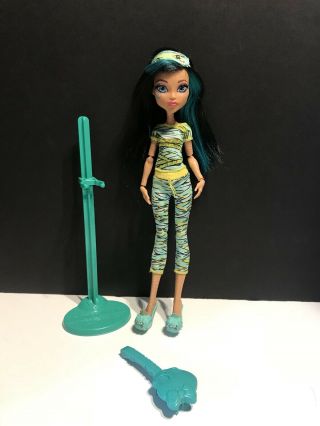 Mattel Monster High Doll Cleo De Nile Dead Tired W/ Brush & Stand