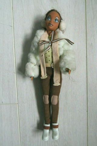 CHILLIN OUT Madison Ski barbie MY SCENE black Barbie Doll 2003 green jacket 2