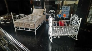 1:12 Dolls House Single Metal Frame Bed And Cot Set