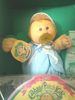Vintage 1985 Cabbage Patch Kids Preemie BOY in Open Box w/ Papers 3