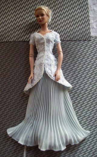 2004 Effanbee Blonde Doll Pale Gray Nylon Long Dress
