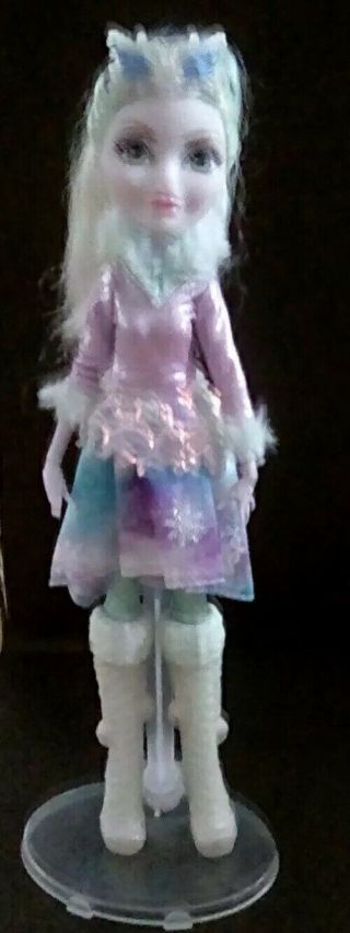 Ever After High Crystal Winter Doll (stand Not)
