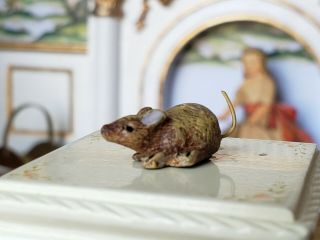 Dollhouse Miniature Artisan Little Mouse 1:12
