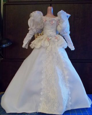 Gown For Tonner American Model And Other 22 " Dolls