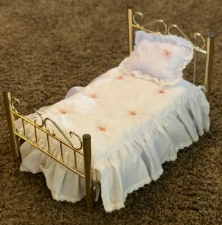 American Girl Doll Samantha Brass Bed & Bedding For 18 " Dolls - Retired
