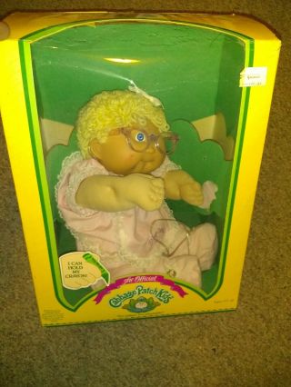 Coleco Cabbage Patch 1985 " I Can Hold My Crayon " Blonde Doll With Pink Glasses