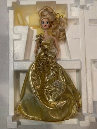 1993 Mattel Gold Sensation Porcelain Barbie 10246 1st In Series 01660