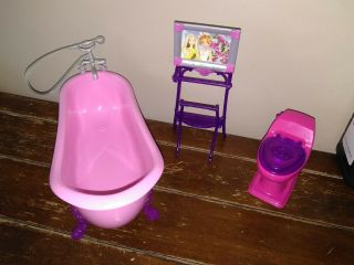 Barbie Or Same Size Dolls Bathroom Furniture