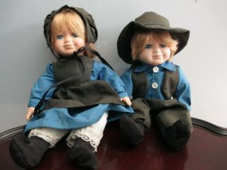 Amish Porcelain Dolls Boy And Girl Matching Outfits 11 " S