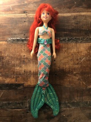 Vintage 1991 Tyco Disney Singing Ariel Little Mermaid Doll Disney Princess 90’s