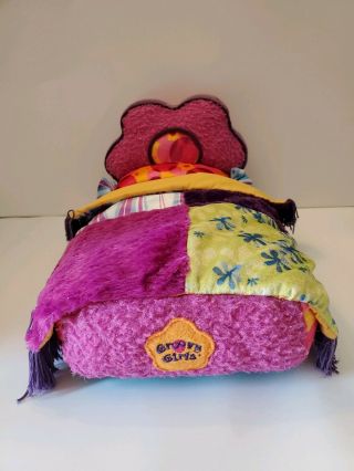 Groovy Girls Doll - Flower Power Plush Bed