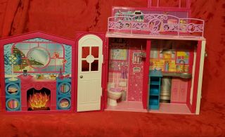 Barbie Glam Vacation House 2009 No Furniture