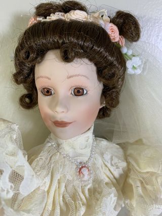 Ashton Drake Porcelain Doll " Elizabeth 