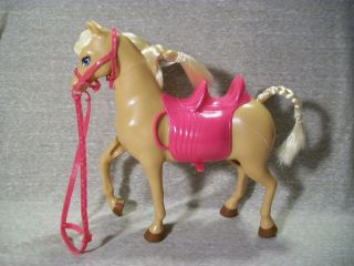 T10 Barbie Horse - Tan,  Blonde Mane/Tail,  Pink Saddle & Reigns 2
