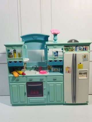 2002 Barbie Happy Family Play All Day Kitchen Play Set And Accessories