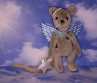 4 1/2 " One Of A Kind Guardian Angel Mouse.  Cost £79.  00