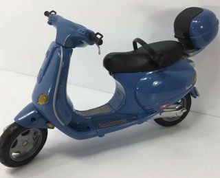 Barbie Vespa Plagio Blue Scooter Moped Motorcycle 2002