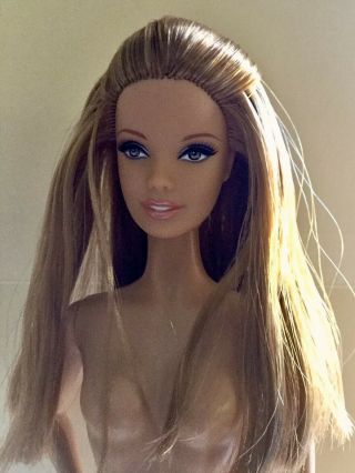 Model Muse Barbie Basics 002 Jeans Model 07 Aphrodite/derby Face Sculpt Nude
