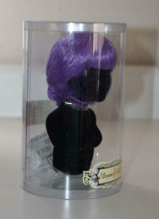 Tonner Ellowye Wilde Style: 014 - 116 " Dreams " Purple Wig W/stand
