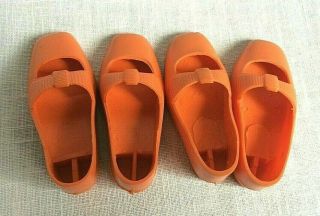 2 Vintage Pairs Of Chrissy Doll Orange Heeled Shoes Cm9983 Soft Plastic